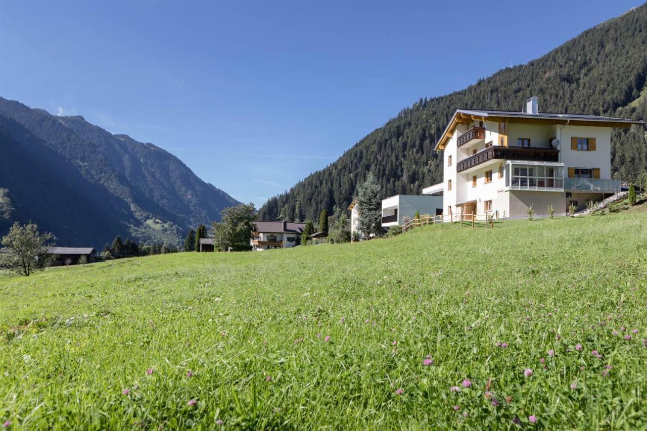 Gaestehaus Laurin Sankt Gallenkirch Exterior foto